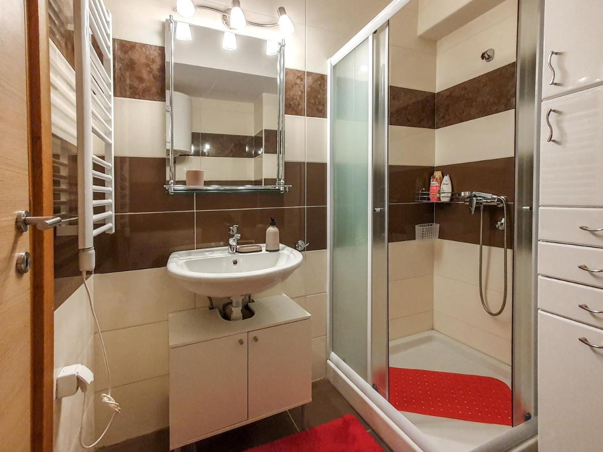 Apartman Cvejic - Suncani Apartmani Brzeće المظهر الخارجي الصورة