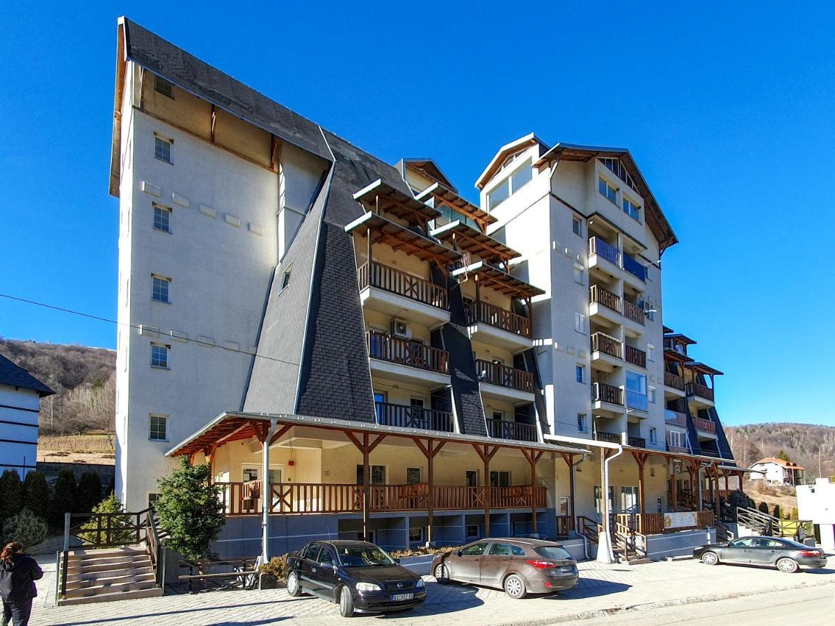 Apartman Cvejic - Suncani Apartmani Brzeće المظهر الخارجي الصورة